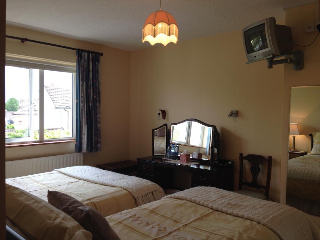 Claremont B&B Galway Szoba fotó