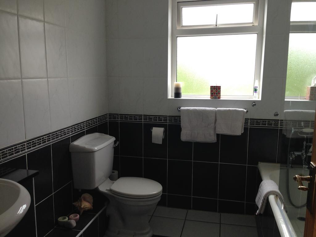 Claremont B&B Galway Szoba fotó